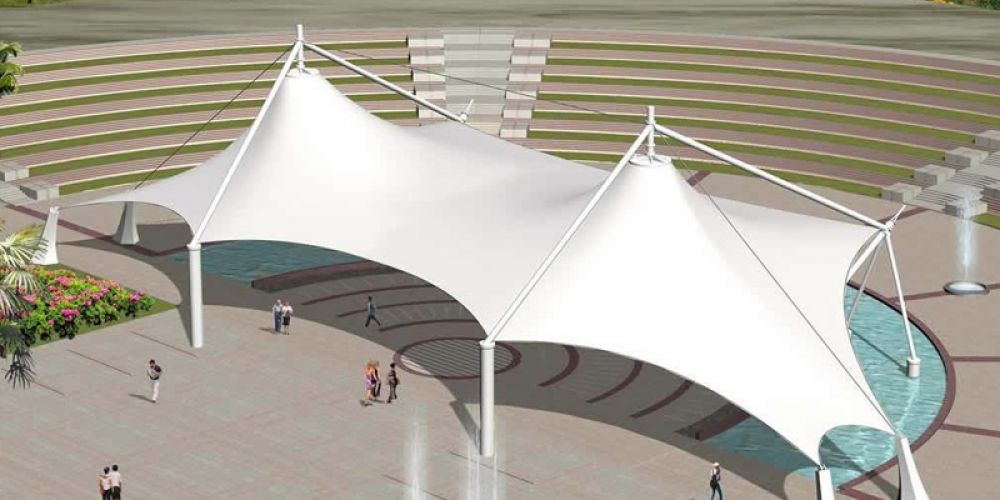 张拉式膜结构中，如何确保预张力均匀分布？