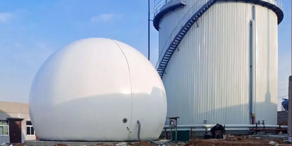 双膜气柜热合机：高效密封的核心动力