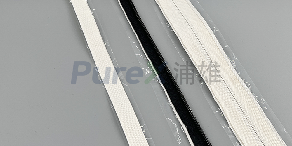 防风门帘的显著特点：透明隔热与柔韧耐用的完美结合