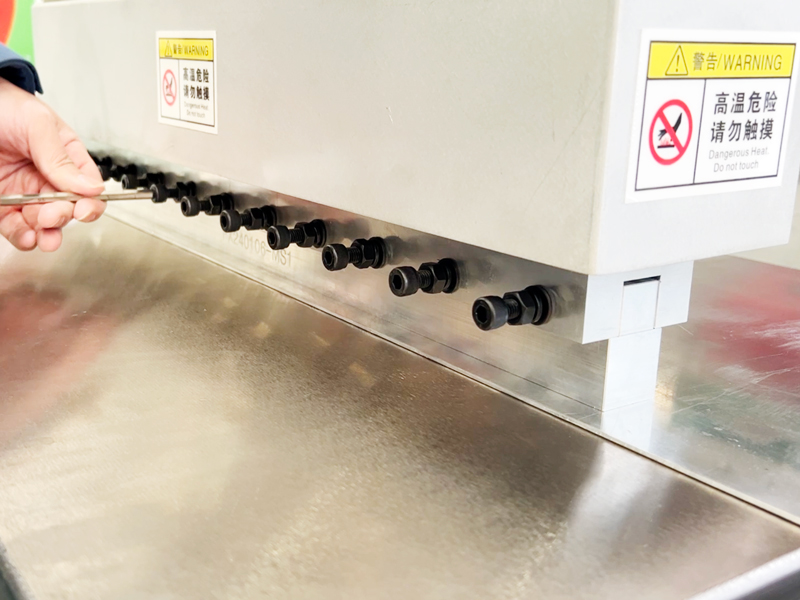 模具及锁模方式