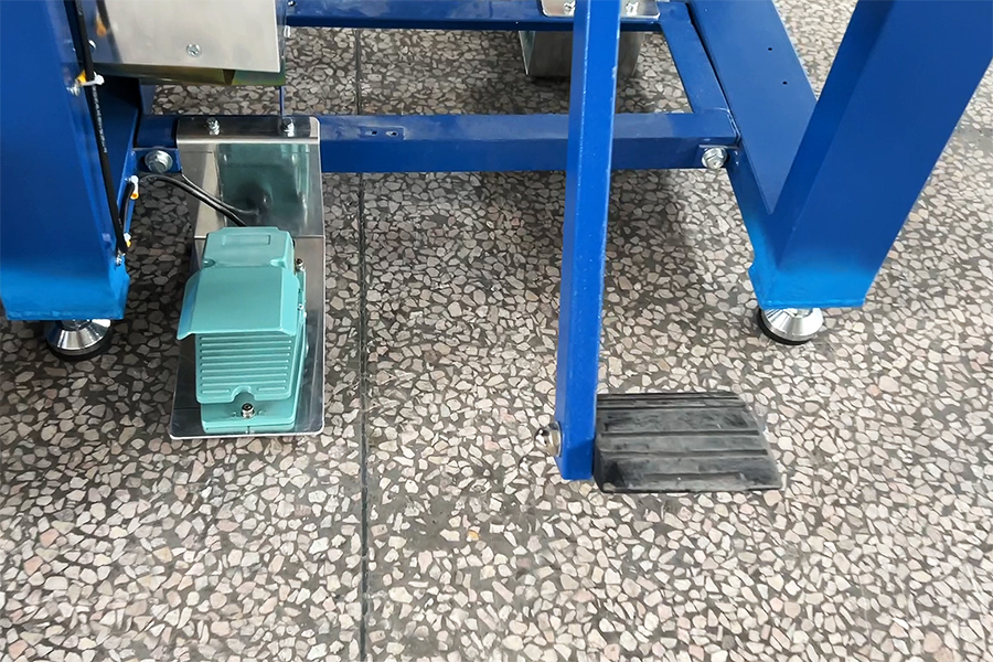脚踏板控制